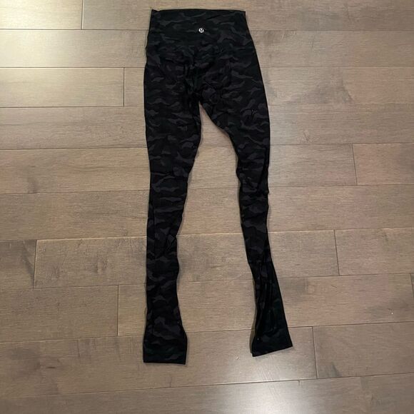Lululemon Base Pace High-Rise Legging 28" - Picture 2 of 4